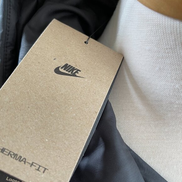 Women's Nike Sportswear Metro Down Puffer Hooded Parka FD8272-010 Size Medium - Picture 6 of 7